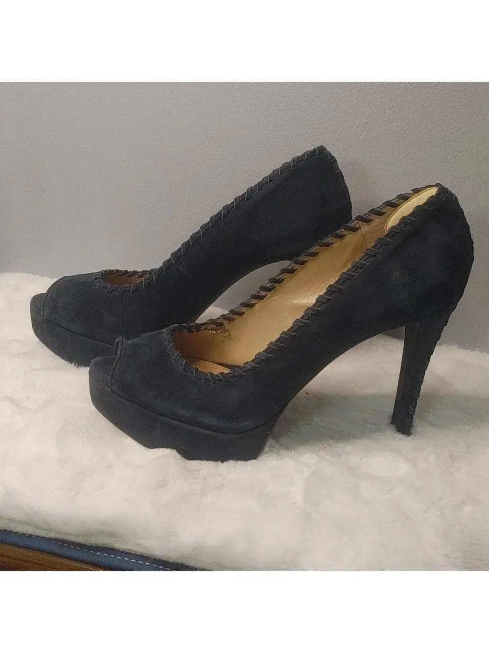 Antonio Melani Blue Suede Leather Peeptoe Platform Pumps sz 8 (heel pad)